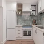 Stylish Apartment In The Heart Of Lisbon